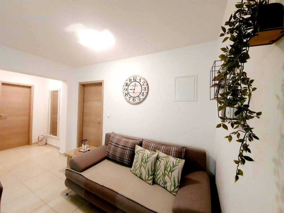 Apartmani Sara Bibinje Zewnętrze zdjęcie