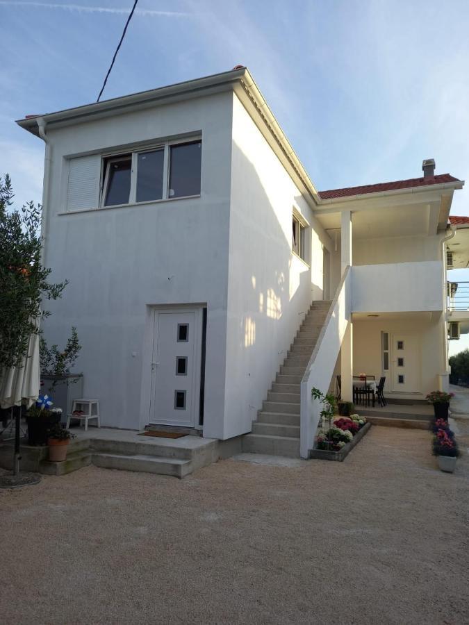 Apartmani Sara Bibinje Zewnętrze zdjęcie