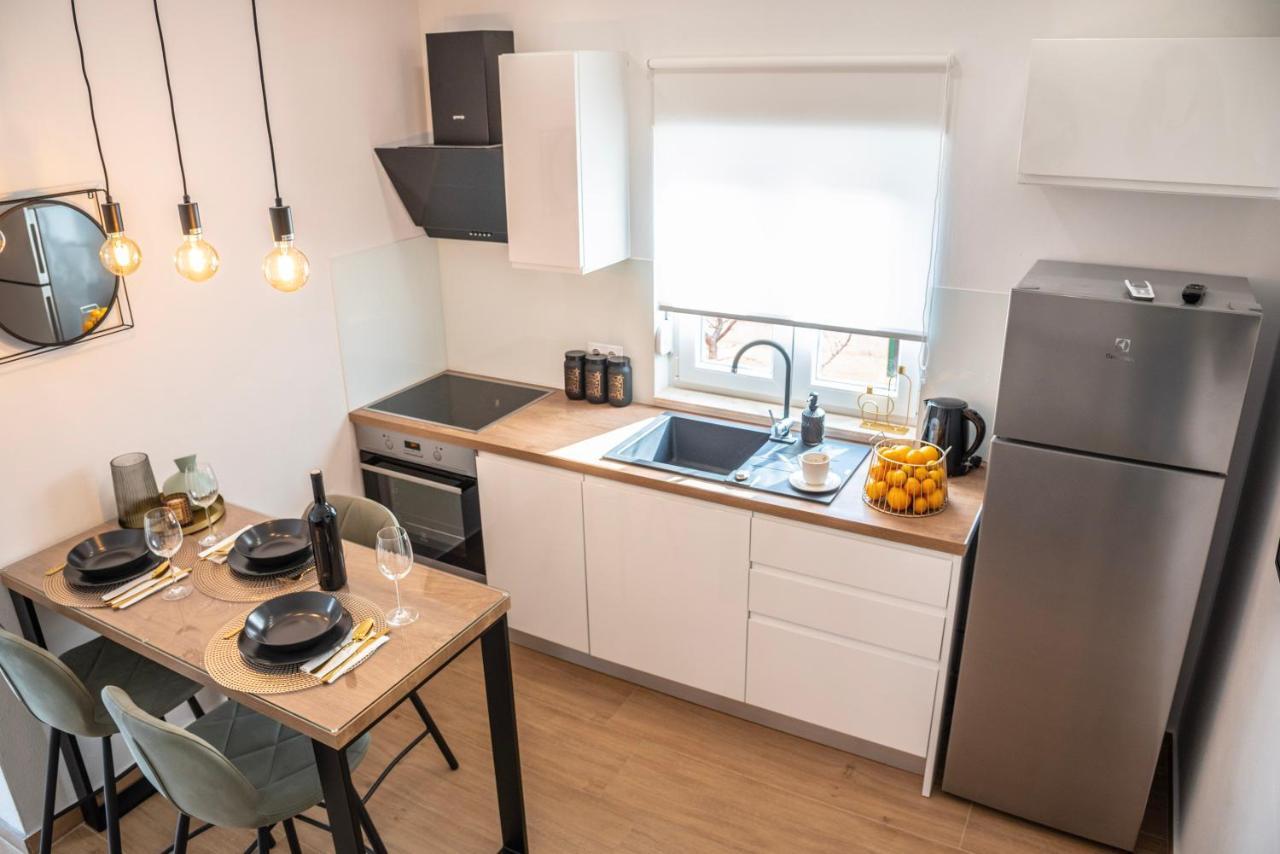 Apartmani Sara Bibinje Zewnętrze zdjęcie